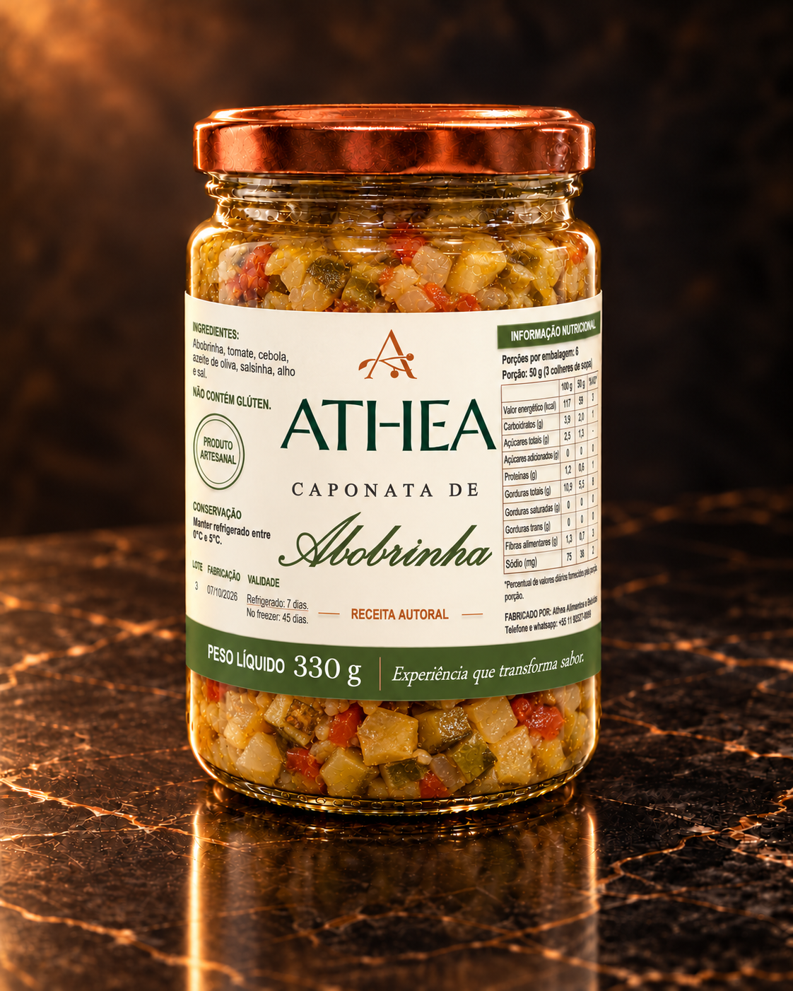 Pote da Caponata de Abobrinha ATHEA, 330 g, sobre mármore escuro